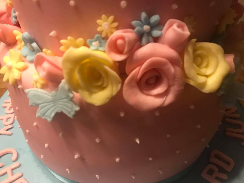 picture of fondant roses and flowers 