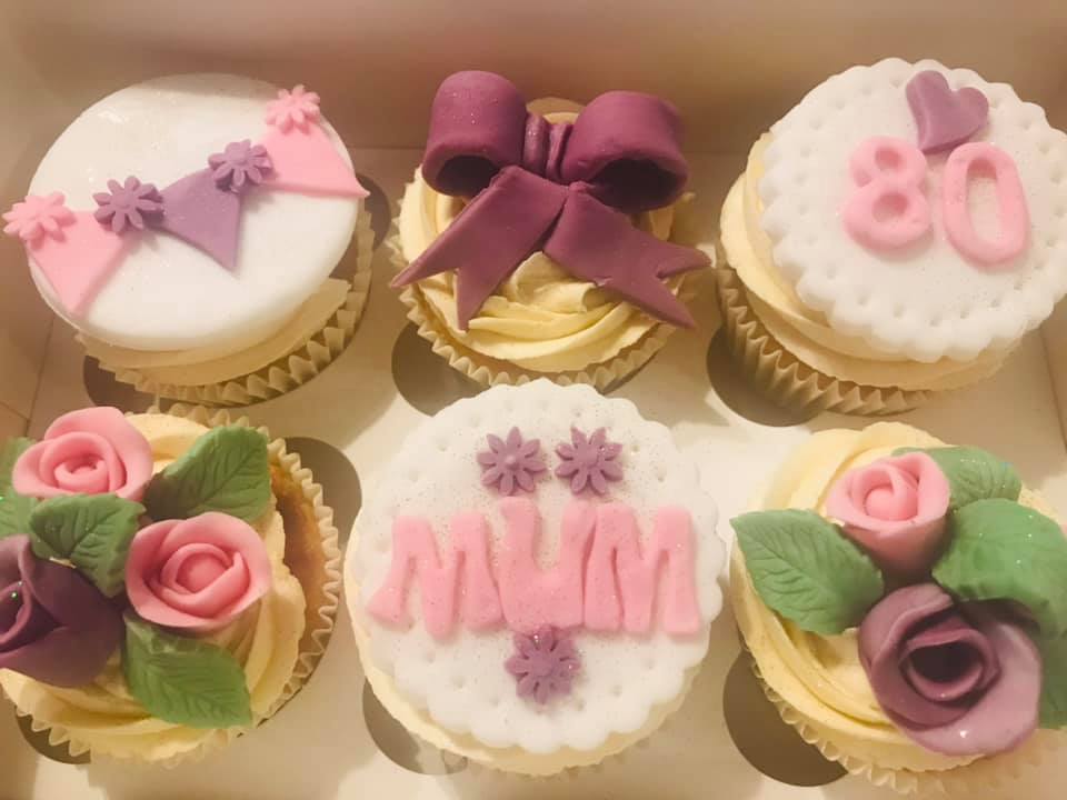 Cupcakes with a theme of Mothers 80th birthday Cupcake Gallery